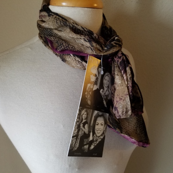 Liscaro Scarf Wrap Multi-Way Amazon Python - Picture 2 of 8